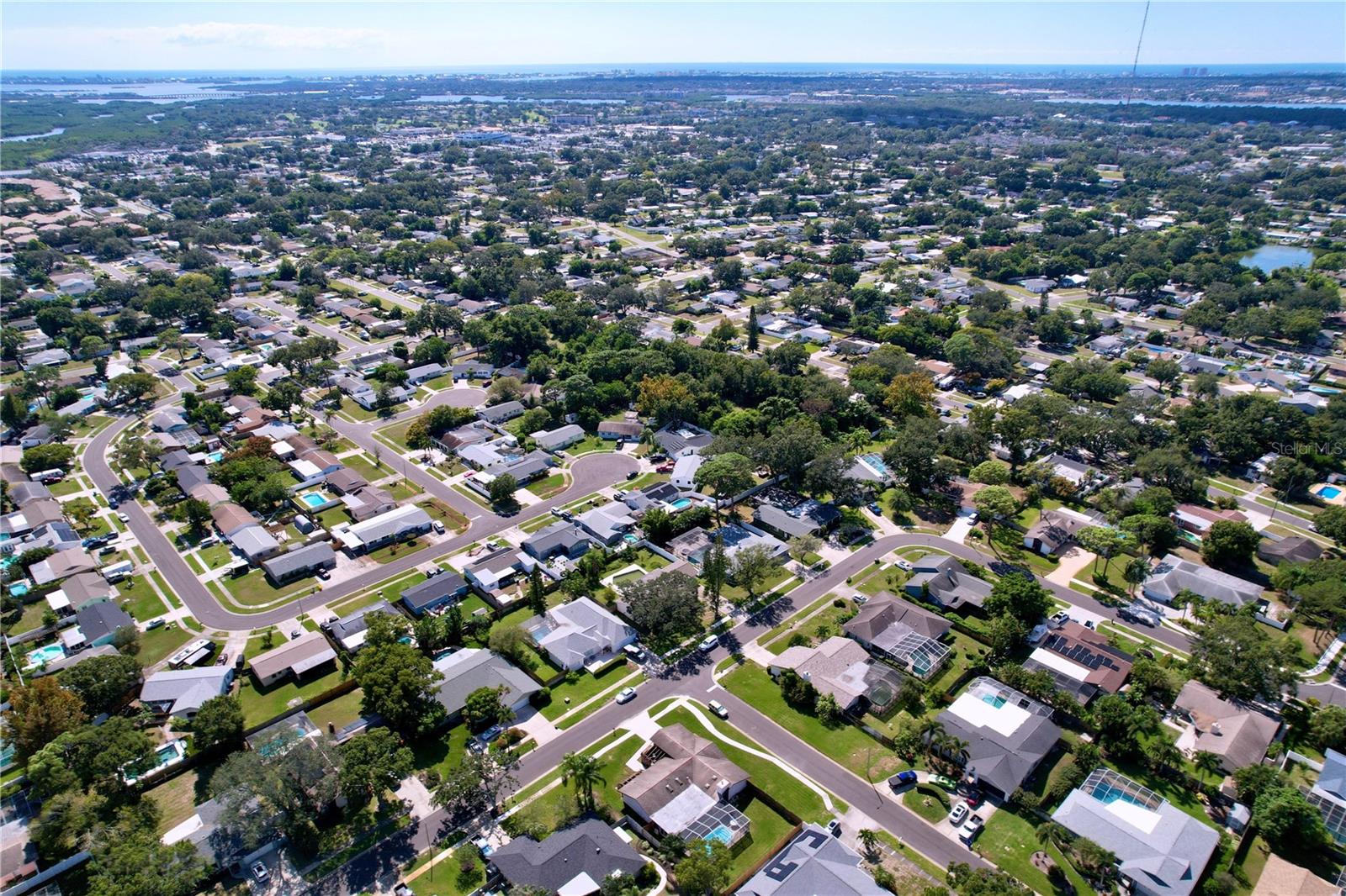 BARDMOOR GOLF VIEW ESTATE 4TH ADD - Residential