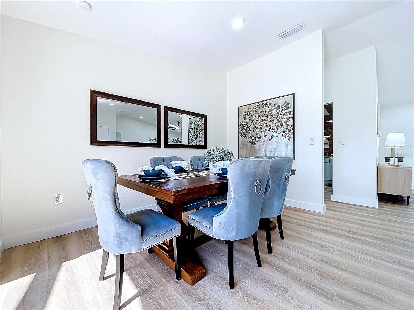 BARDMOOR GOLF VIEW ESTATE 4TH ADD - Residential