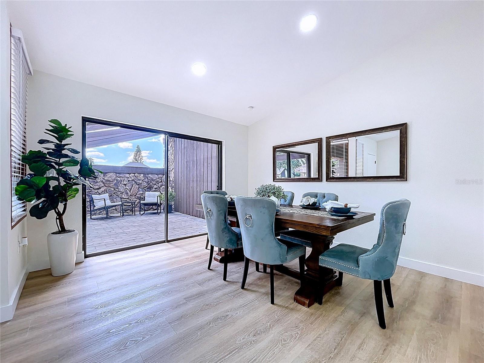 BARDMOOR GOLF VIEW ESTATE 4TH ADD - Residential