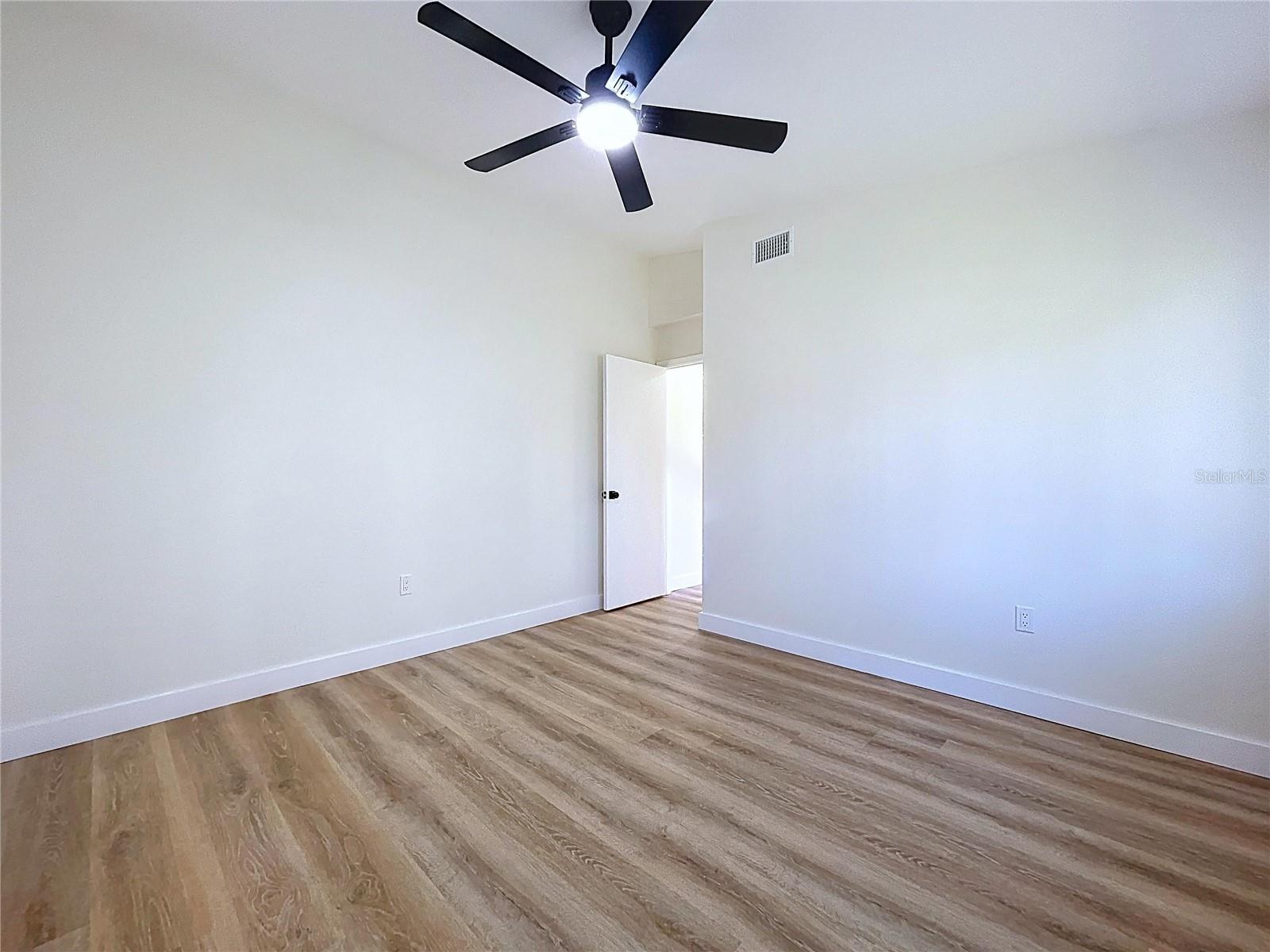 BARDMOOR GOLF VIEW ESTATE 4TH ADD - Residential