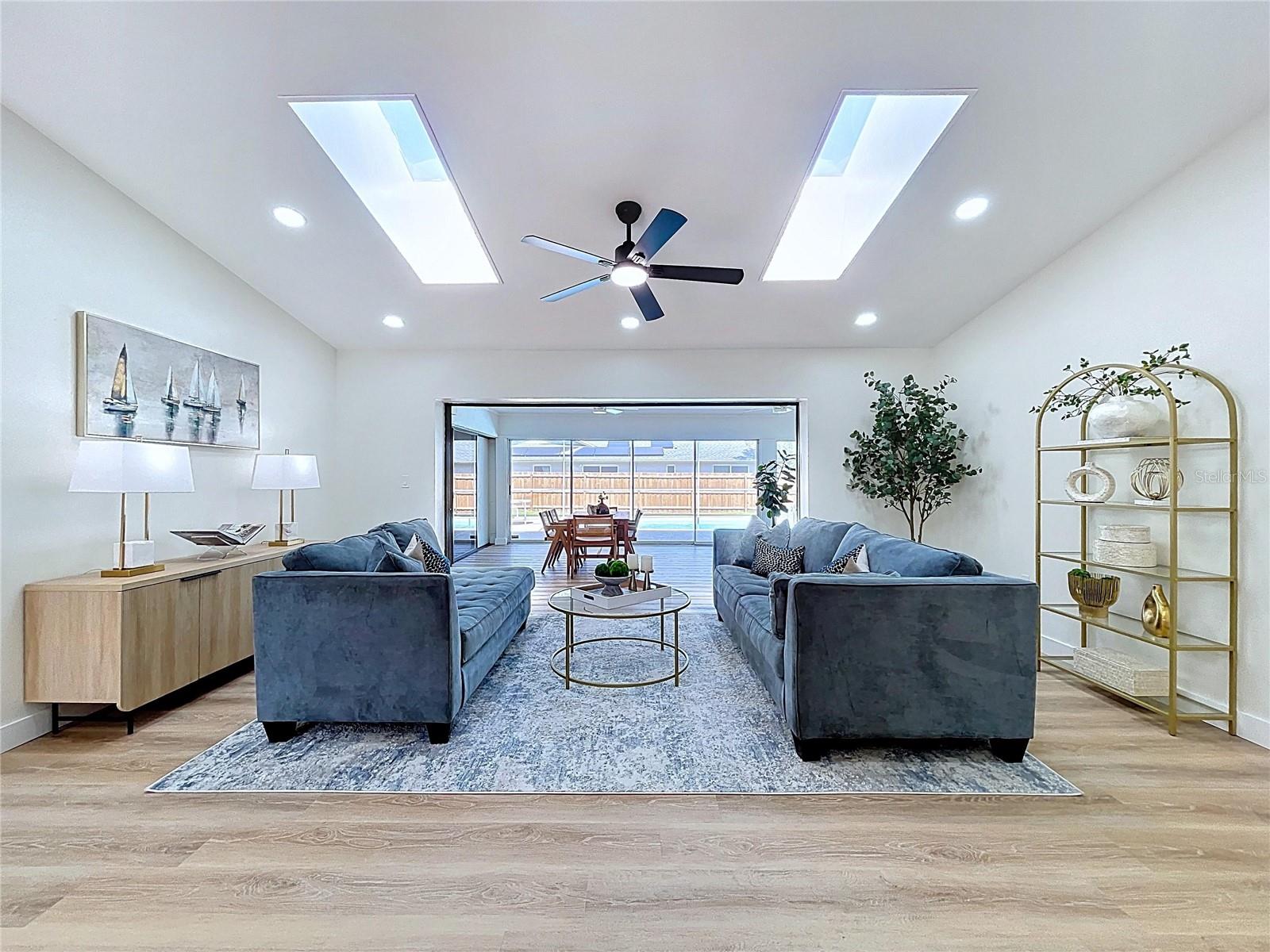 BARDMOOR GOLF VIEW ESTATE 4TH ADD - Residential