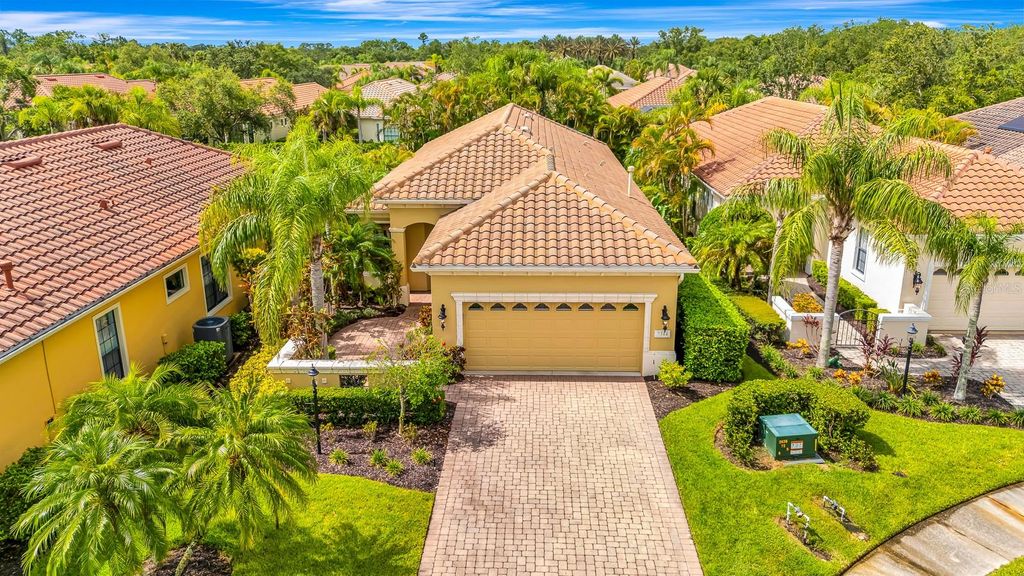 Lakewood Ranch Country Club Homes for Sale 12 Photo of 7314 Wexford Court, Lakewood Ranch, FL 34202 (MLS # A4657926)