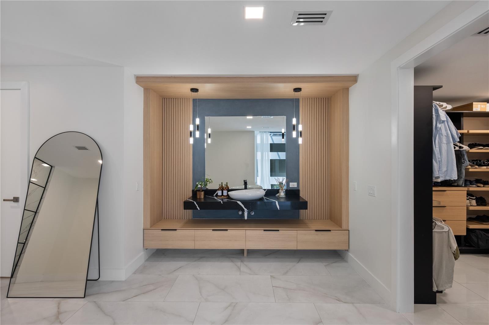 SWEETWATER CLUB UNIT 1-A - Residential