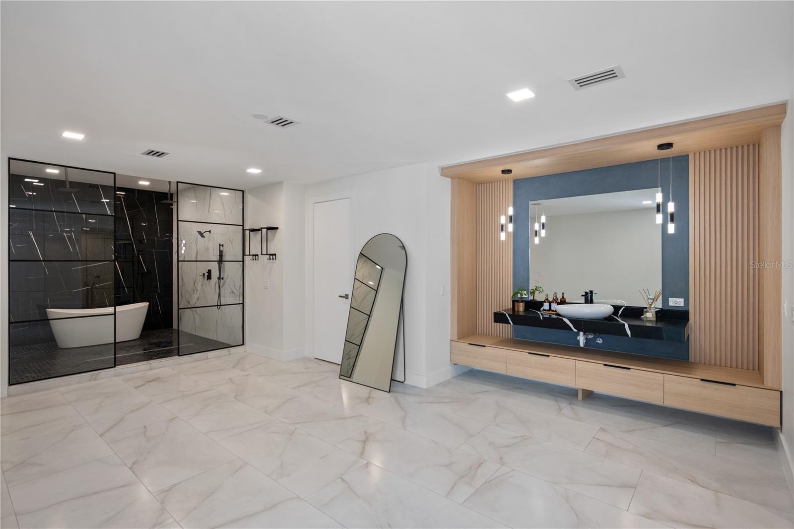 SWEETWATER CLUB UNIT 1-A - Residential