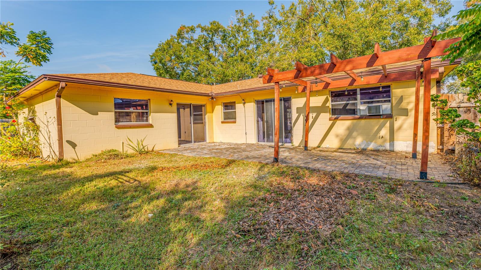 SOUTHWOOD HILLS UNIT 05 - Residential