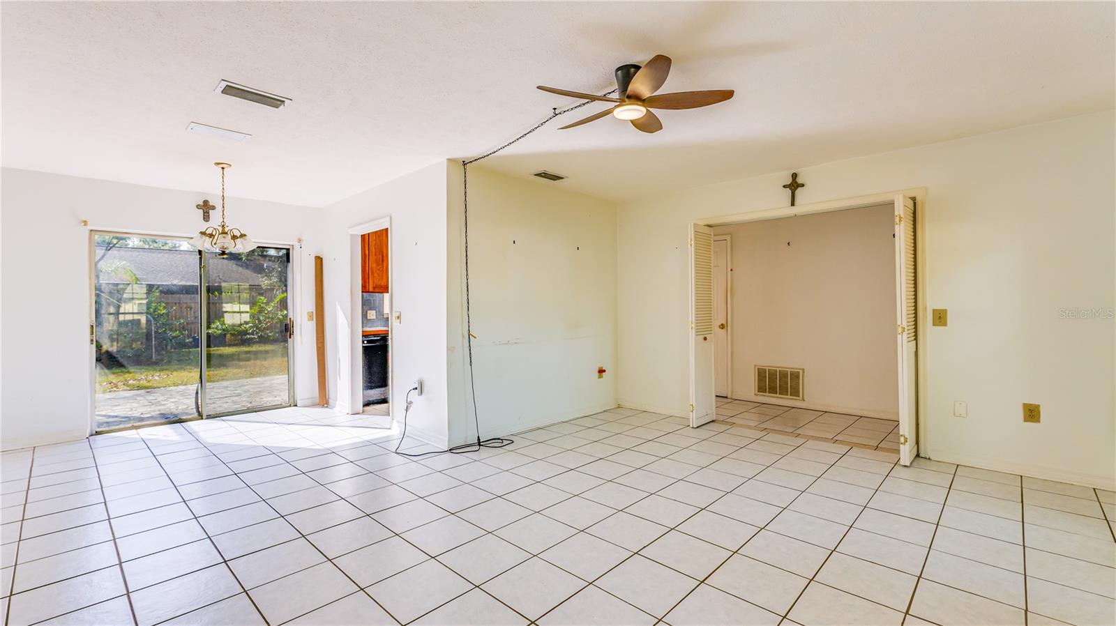 SOUTHWOOD HILLS UNIT 05 - Residential