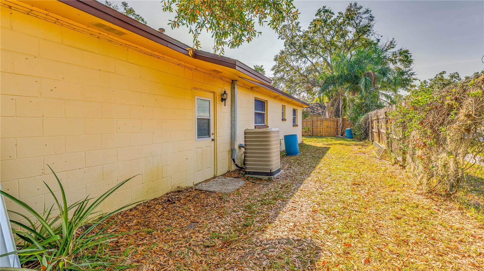 SOUTHWOOD HILLS UNIT 05 - Residential