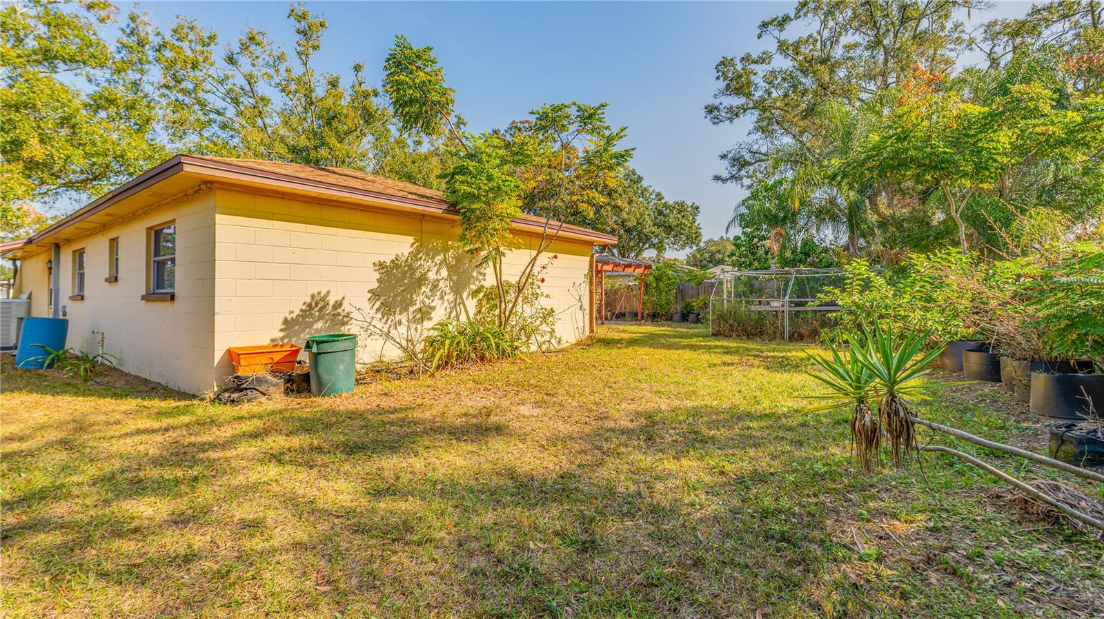 SOUTHWOOD HILLS UNIT 05 - Residential