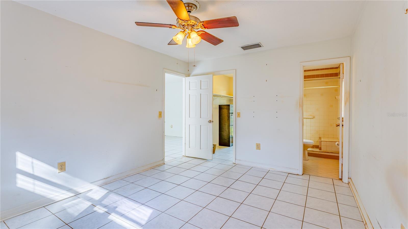 SOUTHWOOD HILLS UNIT 05 - Residential