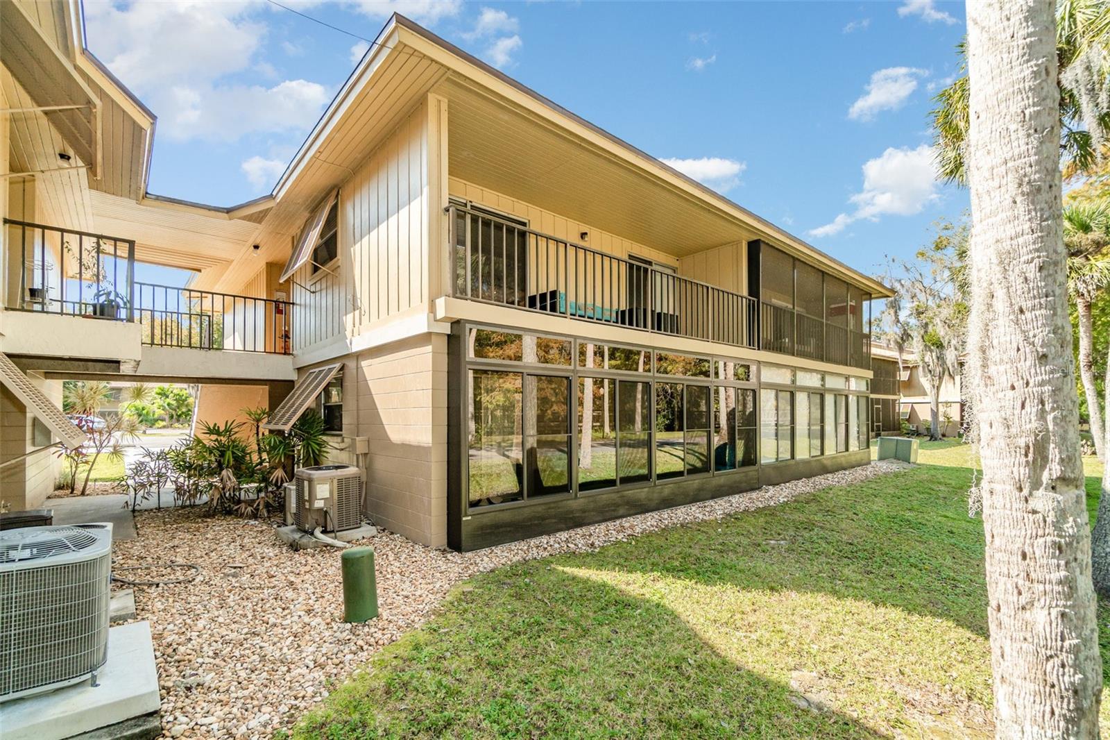 LAKESIDE CONDO APTS - Residential