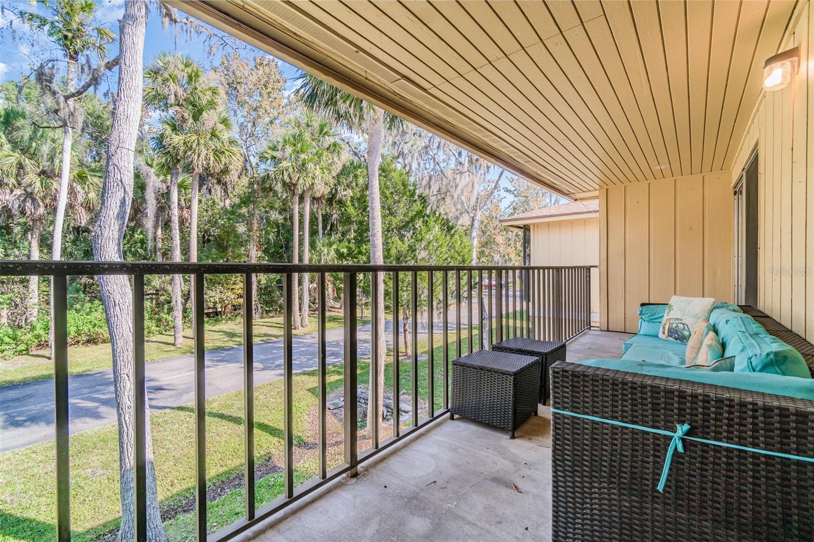 LAKESIDE CONDO APTS - Residential