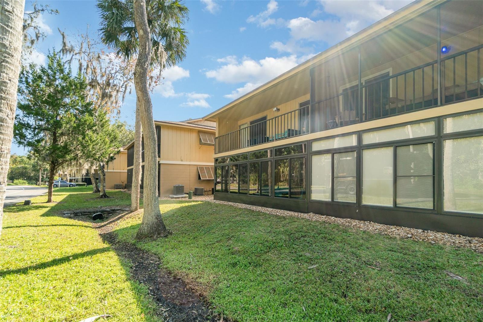 LAKESIDE CONDO APTS - Residential