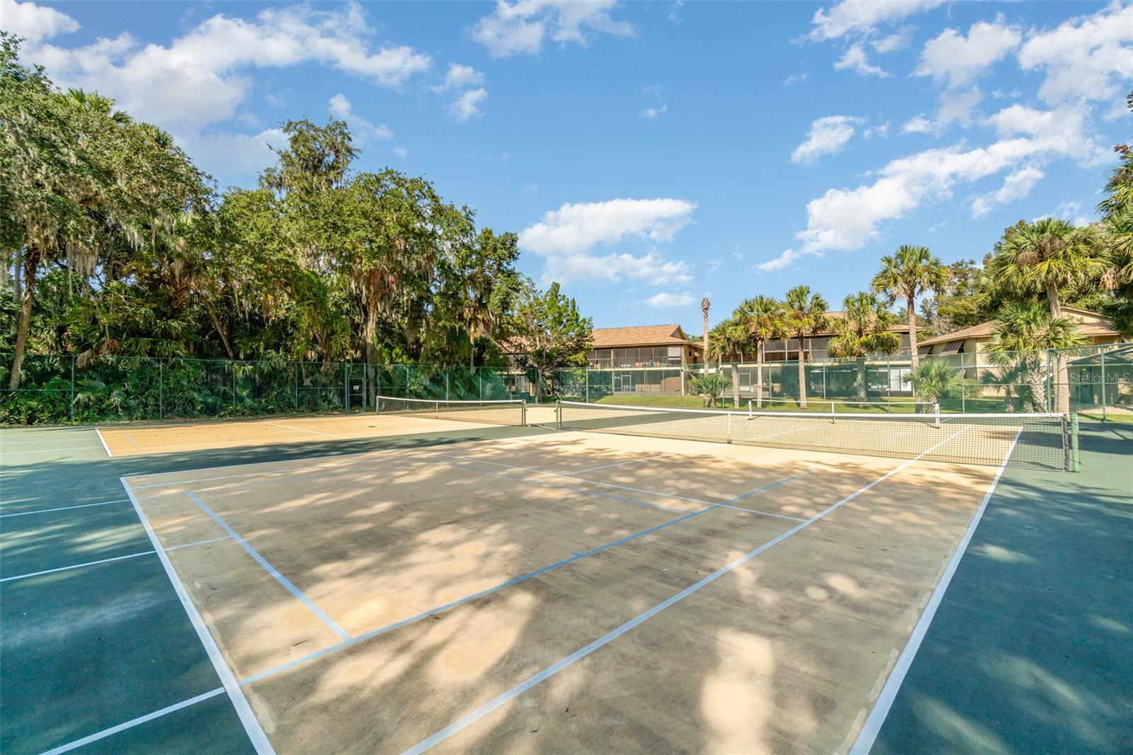 LAKESIDE CONDO APTS - Residential