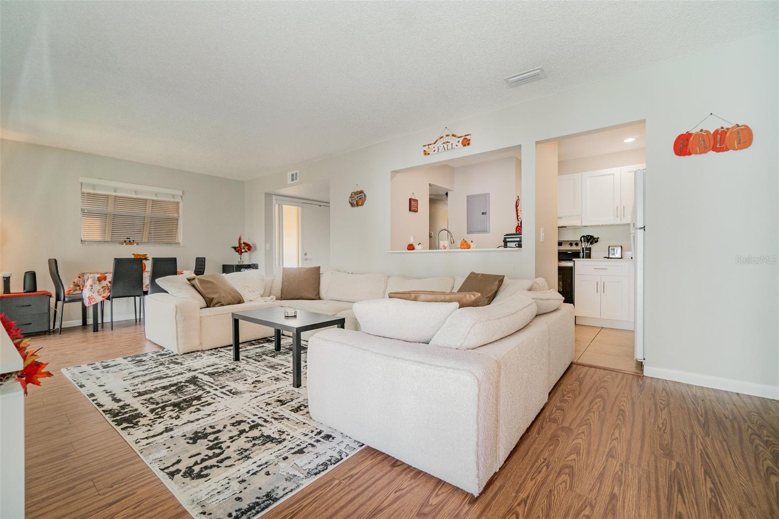 LAKESIDE CONDO APTS - Residential