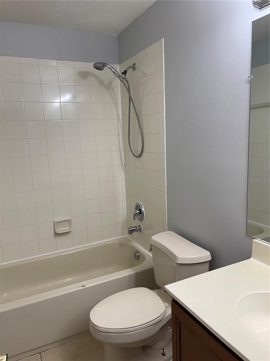 RETREAT AT TWIN LAKES REP - Residential Lease