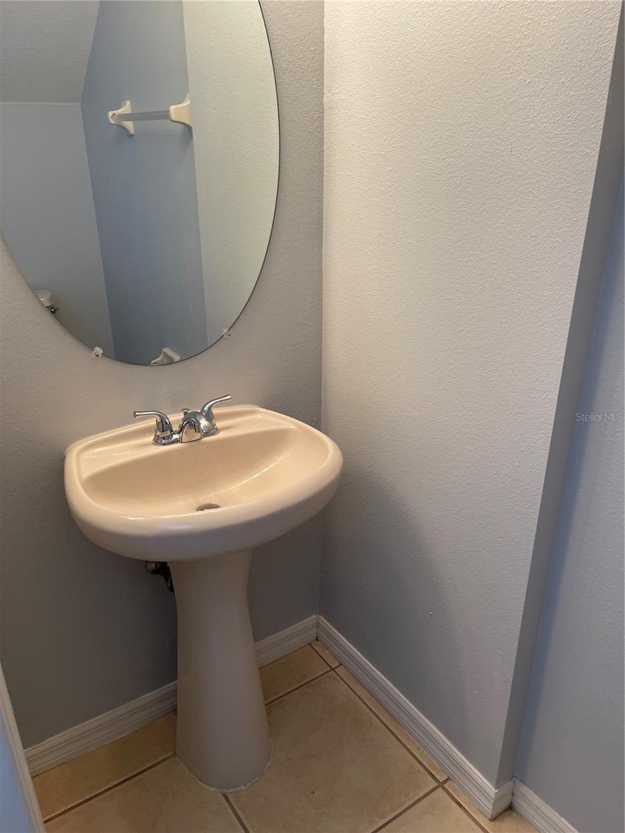 RETREAT AT TWIN LAKES REP - Residential Lease