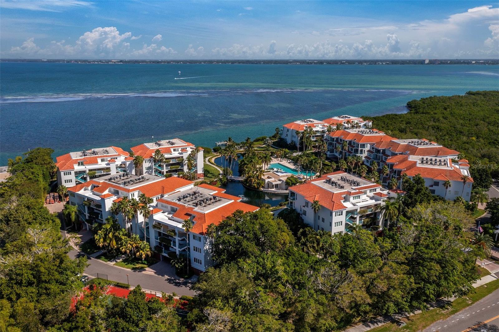 TANGERINE BAY CLUB - Residential