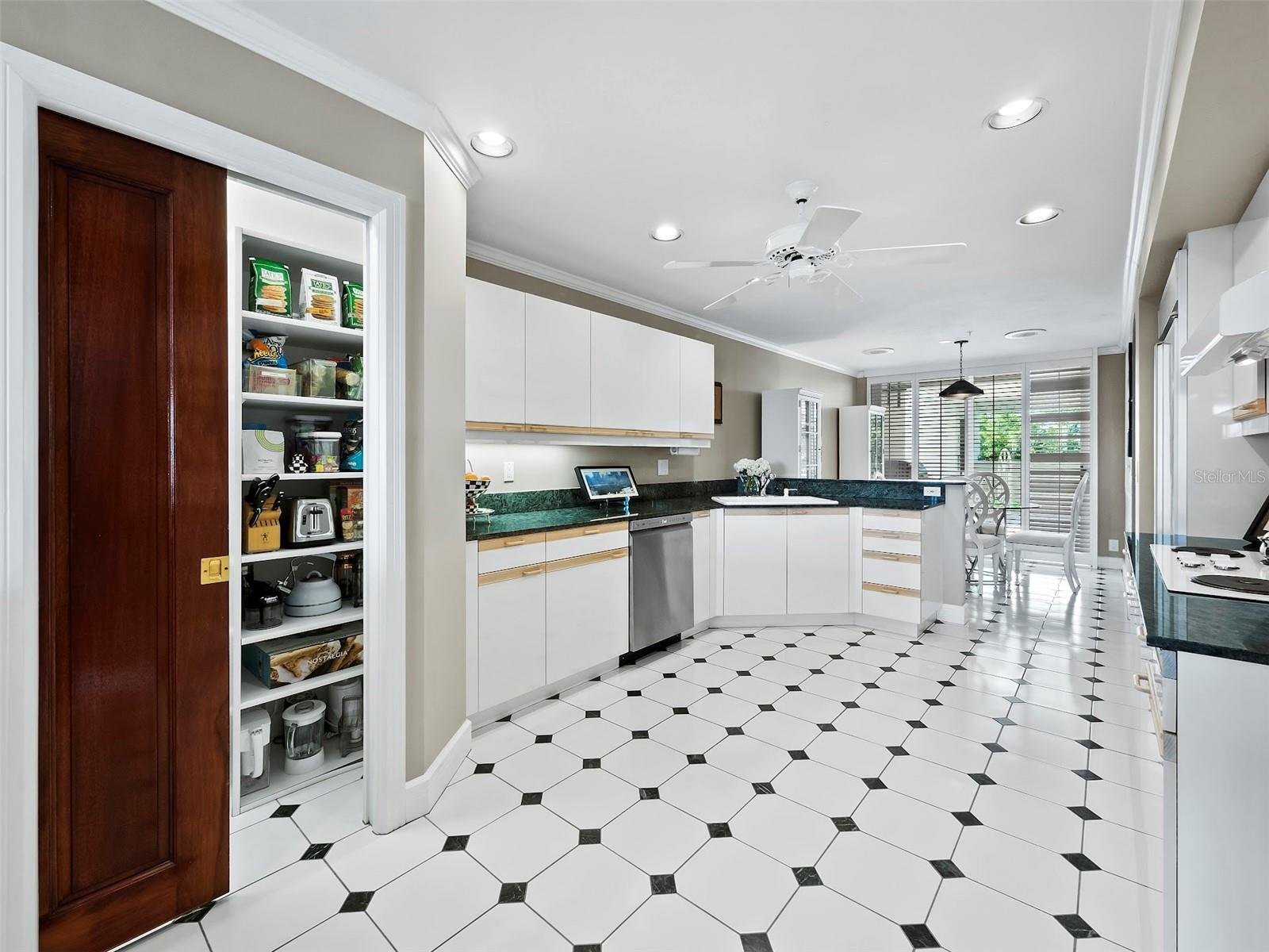 TANGERINE BAY CLUB - Residential