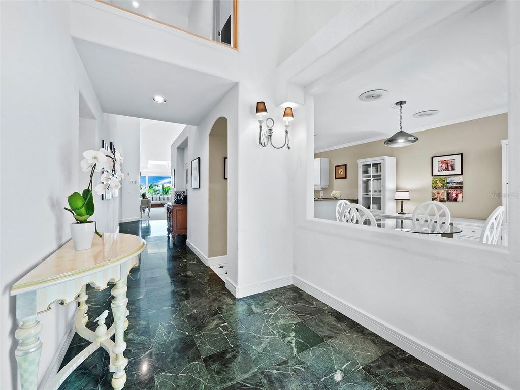 Photo of 370 Gulf Of Mexico Drive #432, Longboat Key, FL 34228 (MLS # A4664832)