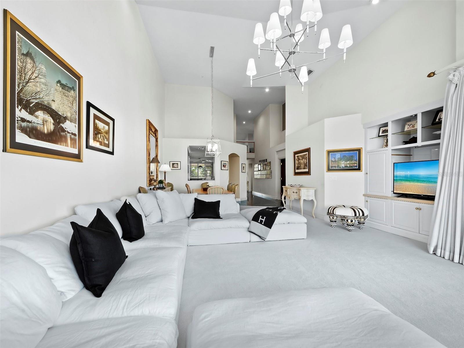 TANGERINE BAY CLUB - Residential