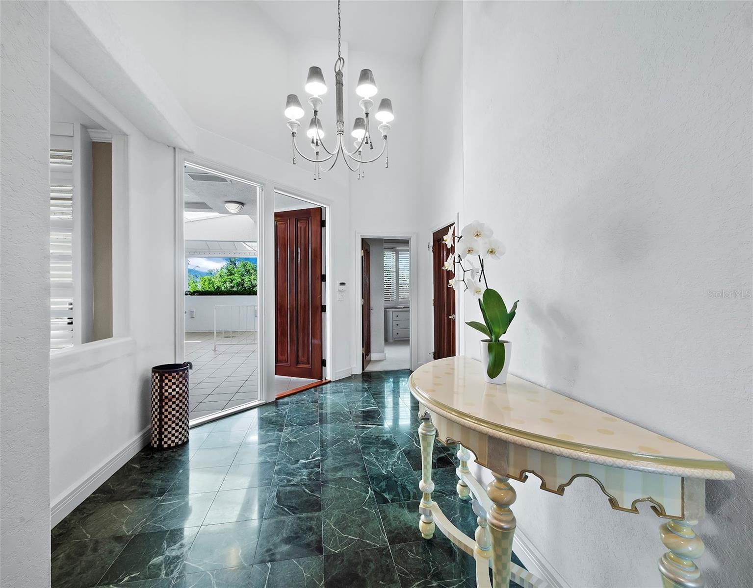TANGERINE BAY CLUB - Residential