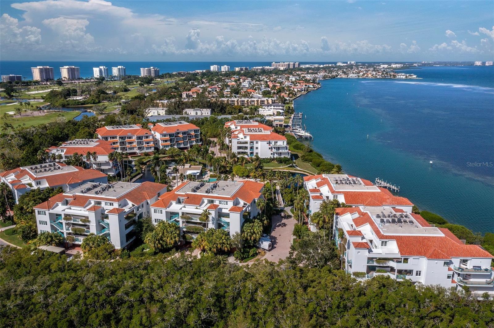 TANGERINE BAY CLUB - Residential