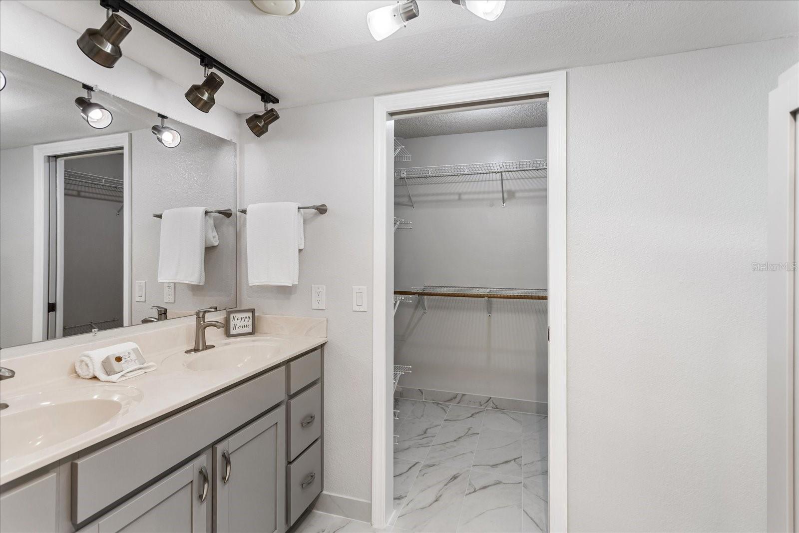 SPRING OAKS UNIT 4 - Residential