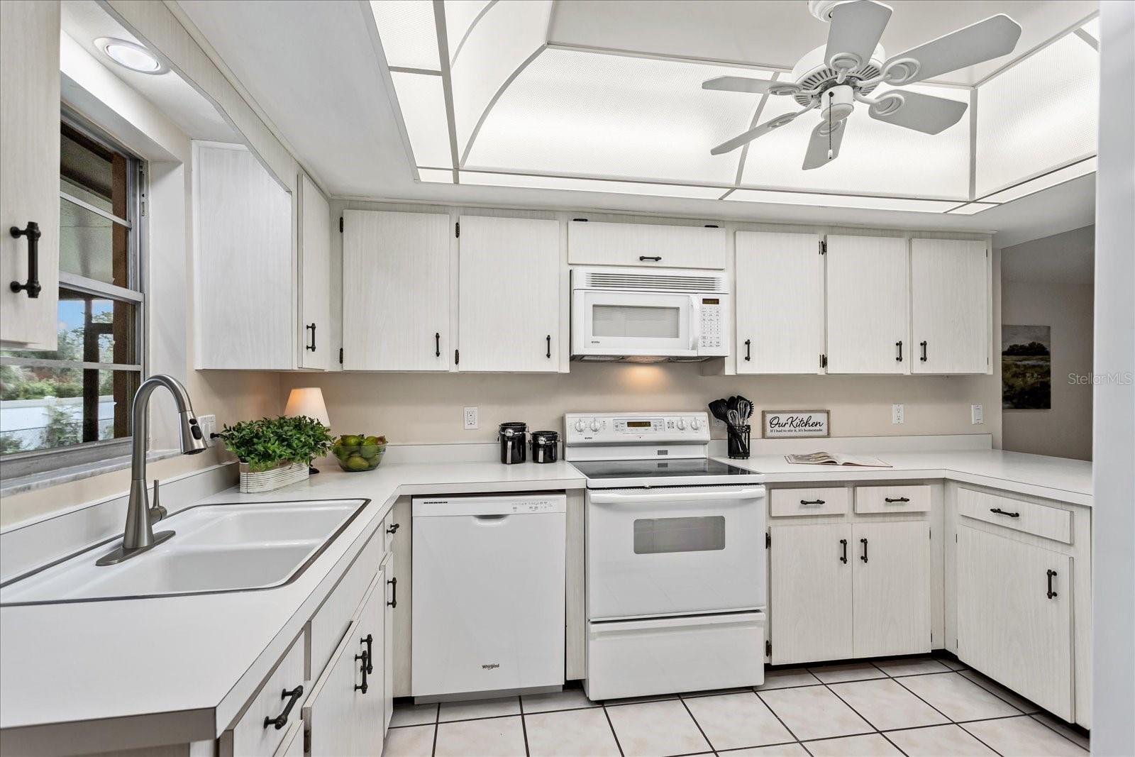 SPRING OAKS UNIT 4 - Residential