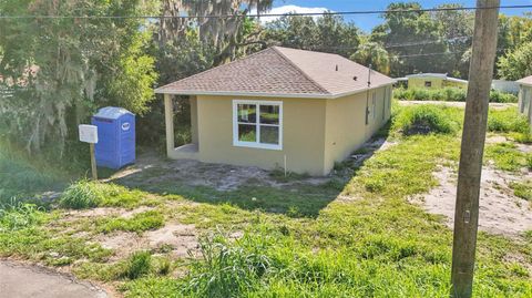 A home in LAKELAND