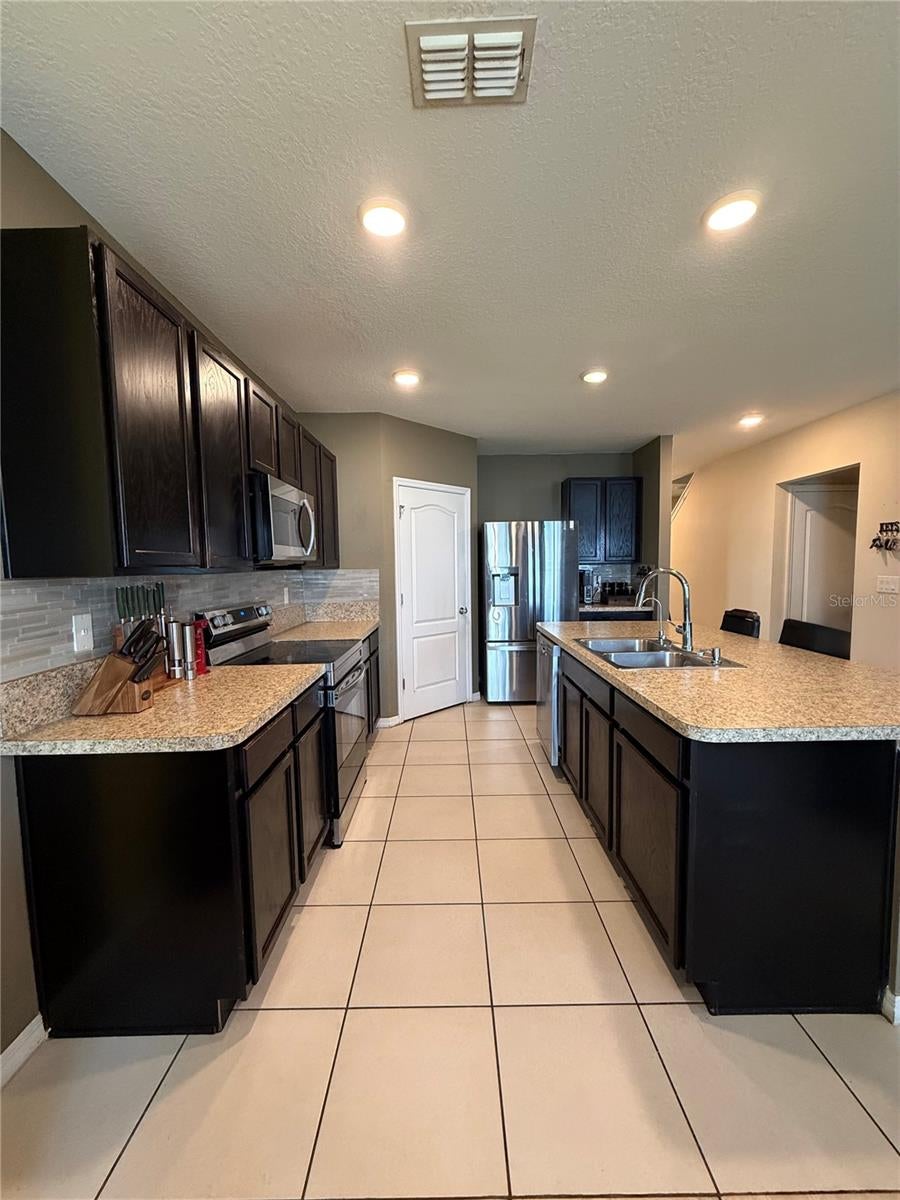 1876 CASSIDY KNOLL DRIVE