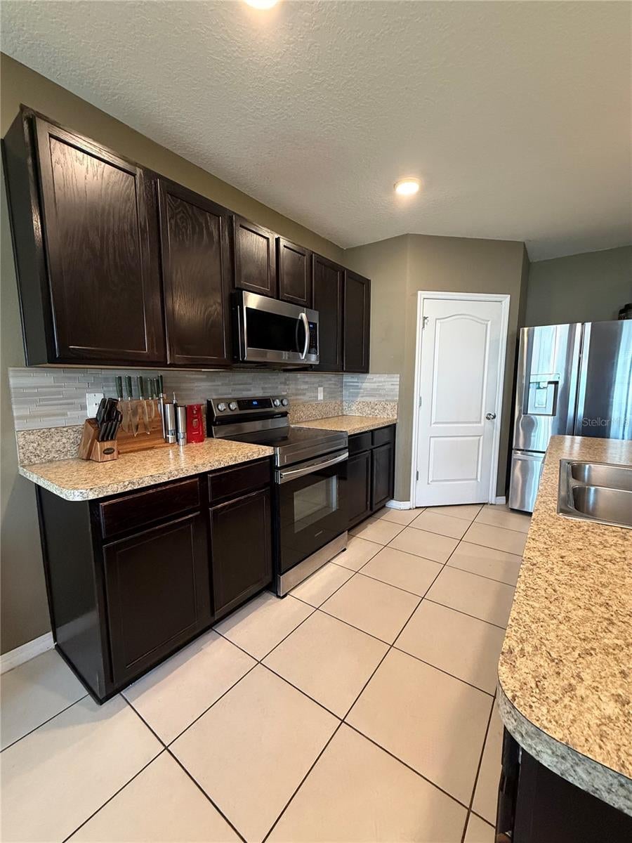 1876 CASSIDY KNOLL DRIVE