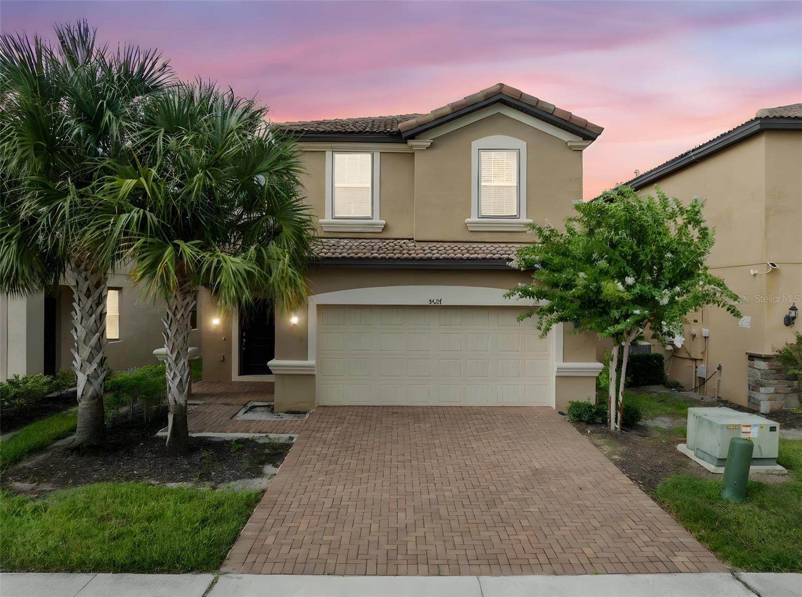 5537 MISTY OAK CIRCLE