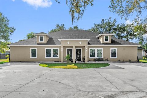 Photo of 705 Lenox Place, Kissimmee, FL 34758 (MLS # O6373592)