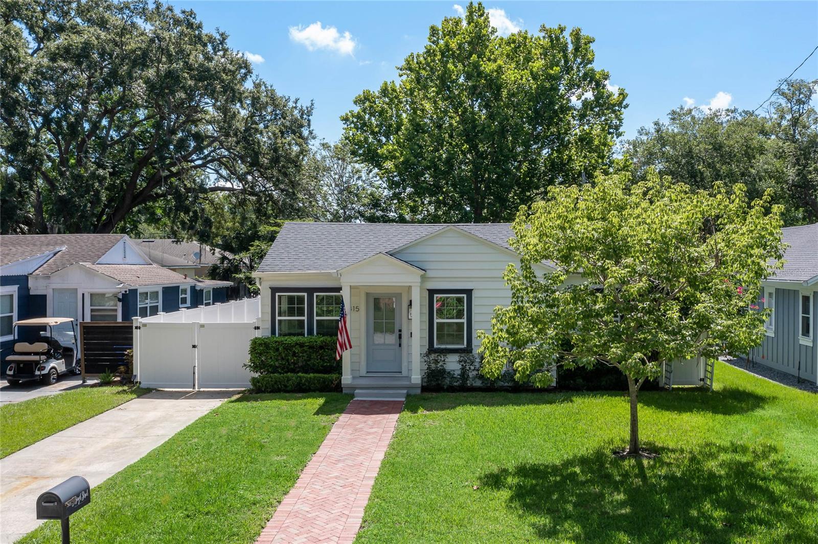 FRIES WINTER GARDEN - Residential