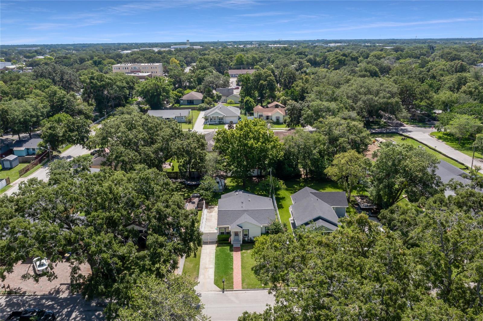 FRIES WINTER GARDEN - Residential