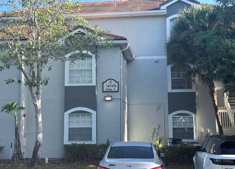 Photo of 13953 Fairway Island Drive #633, Orlando, FL 32837 (MLS # S5148285)