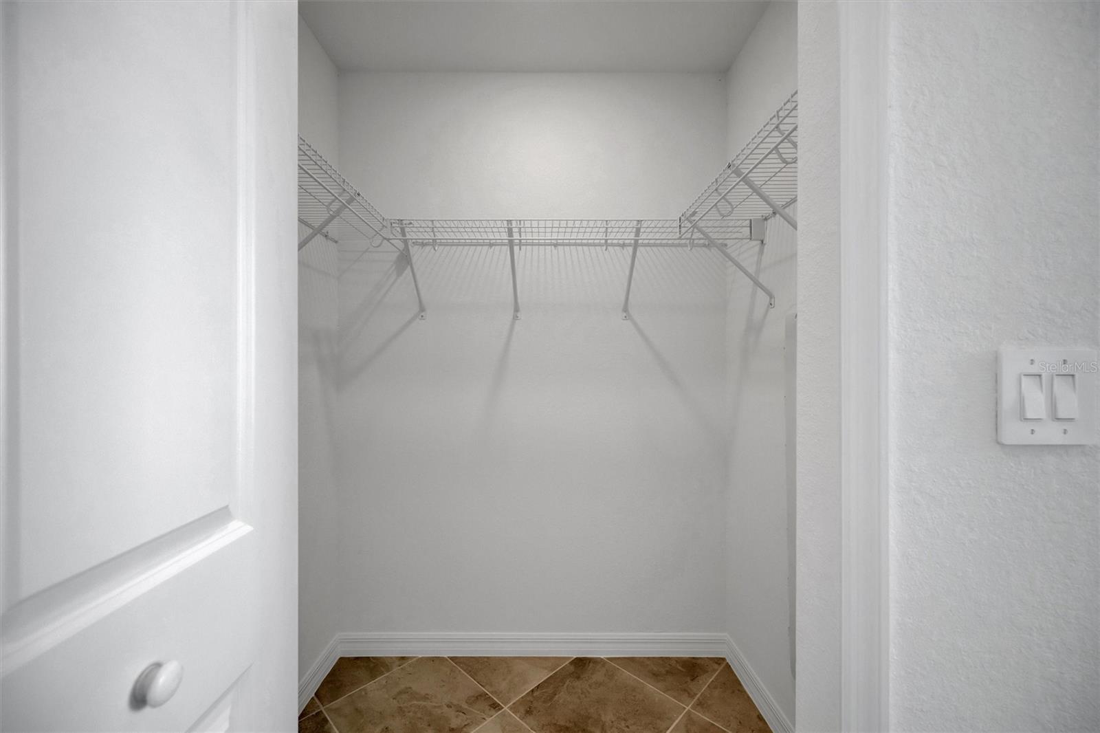 LAKEWOOD NATIONAL - Residential