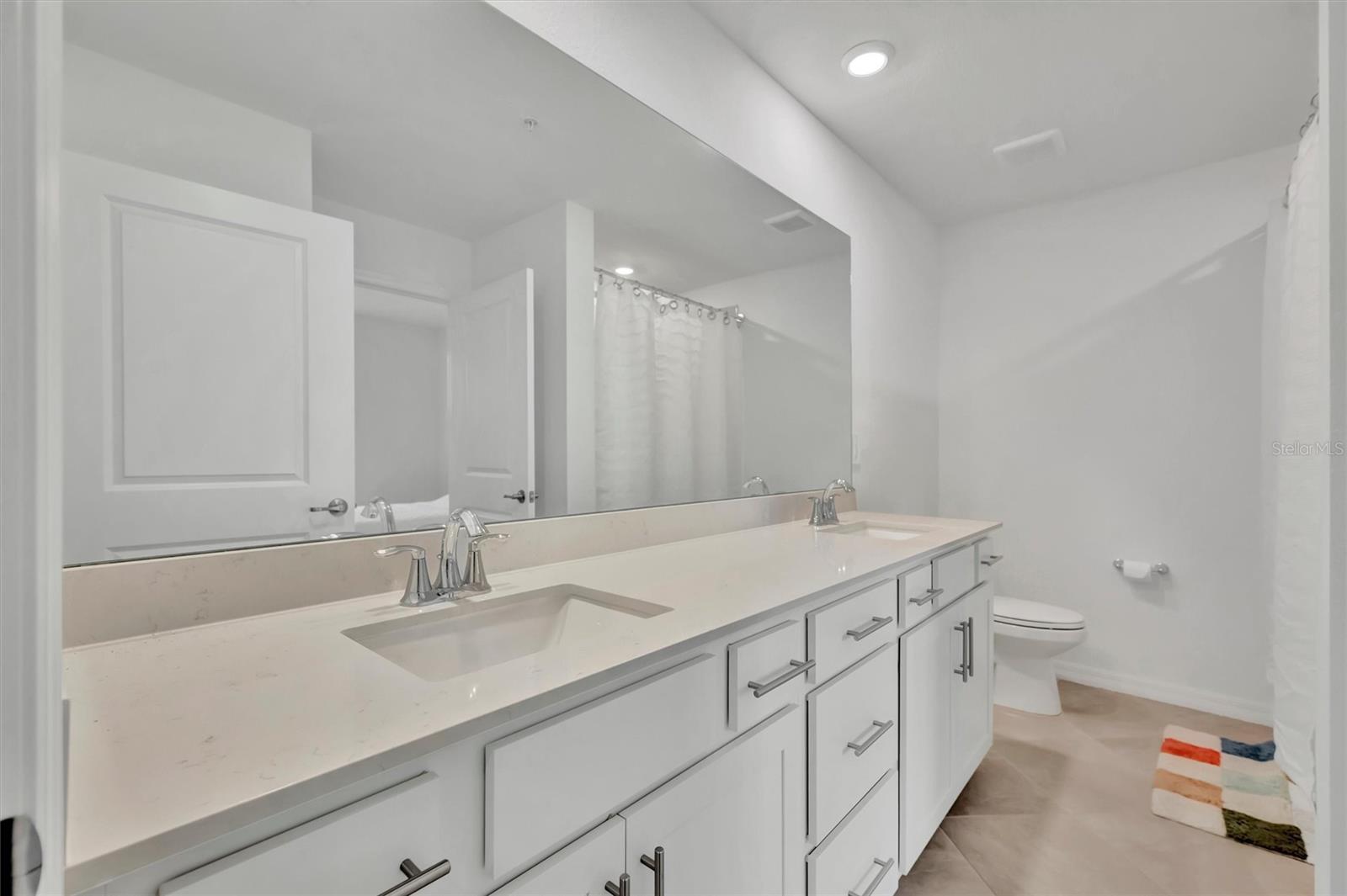 LAKEWOOD NATIONAL - Residential