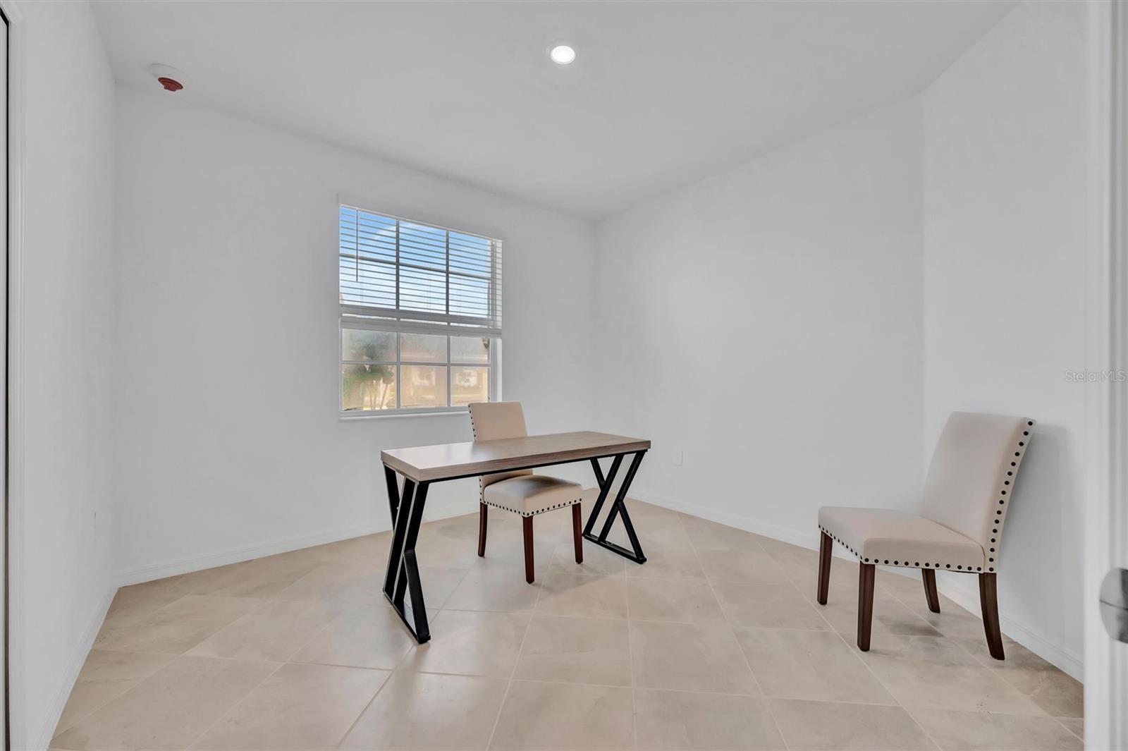 LAKEWOOD NATIONAL - Residential