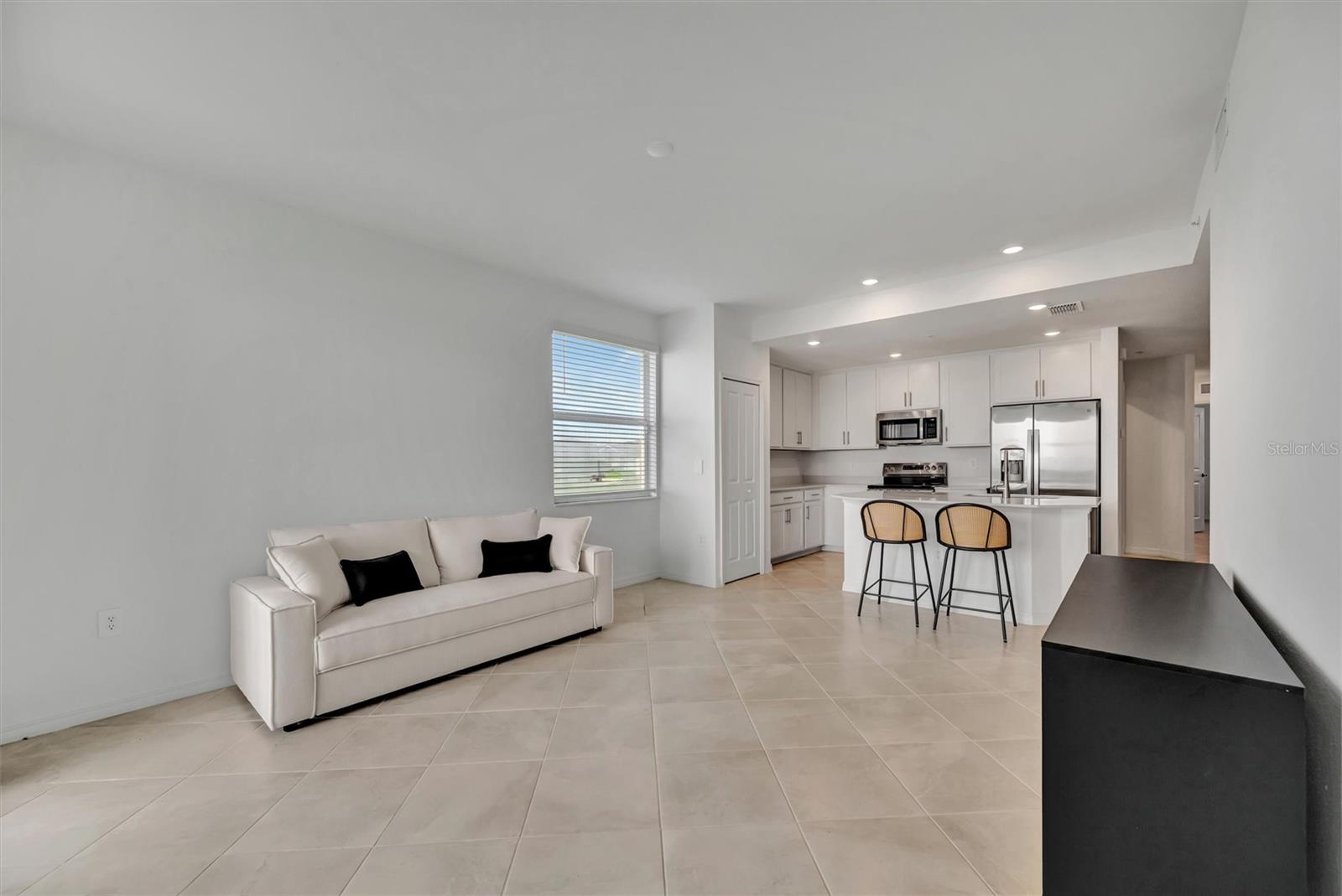 LAKEWOOD NATIONAL - Residential