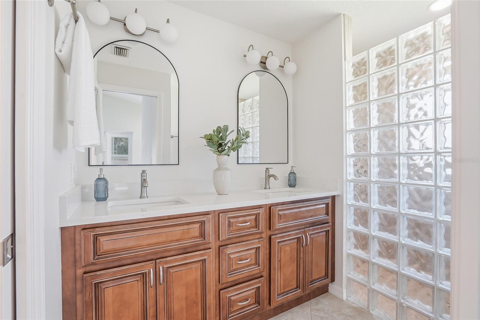 RIVER LANDINGS BLUFFS PH I - Residential