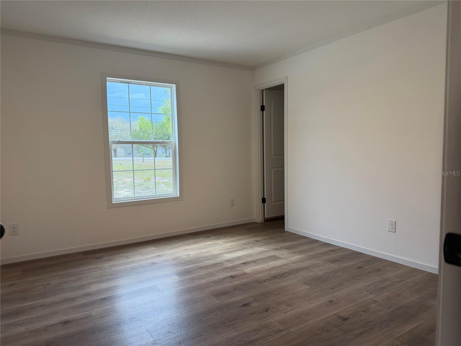 UNIVERSITY OAKS - Residential