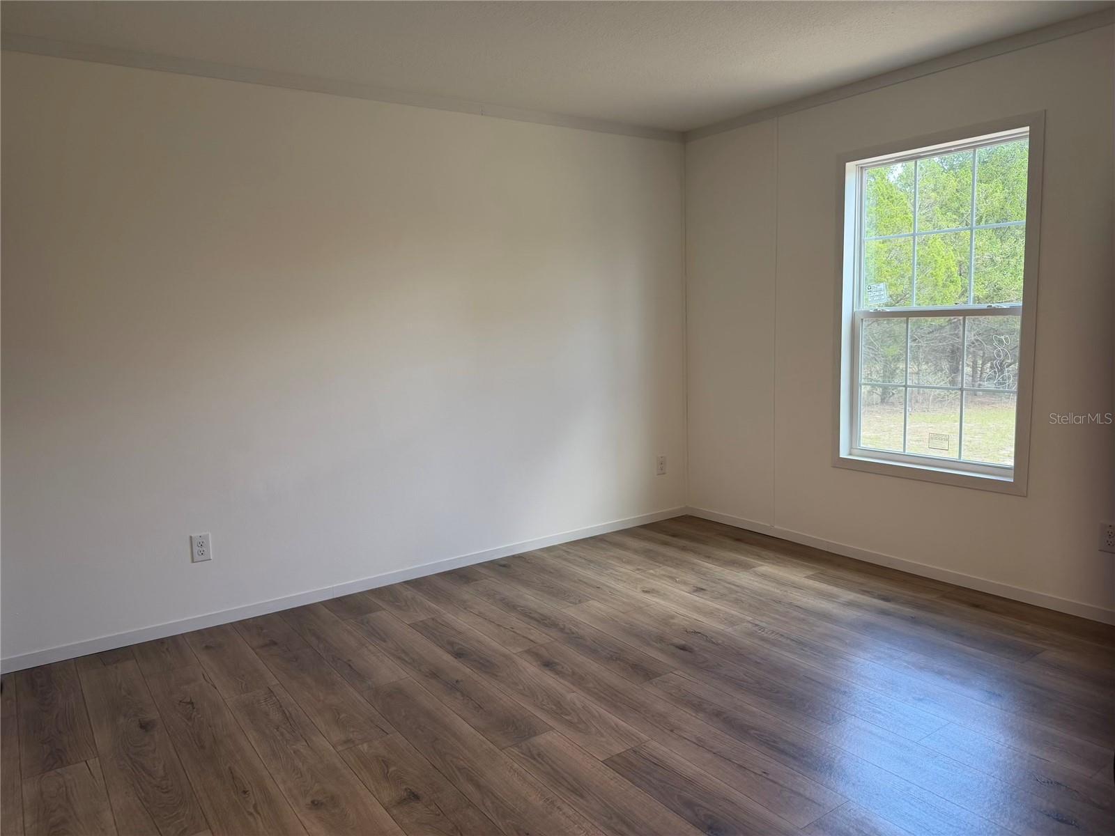 UNIVERSITY OAKS - Residential