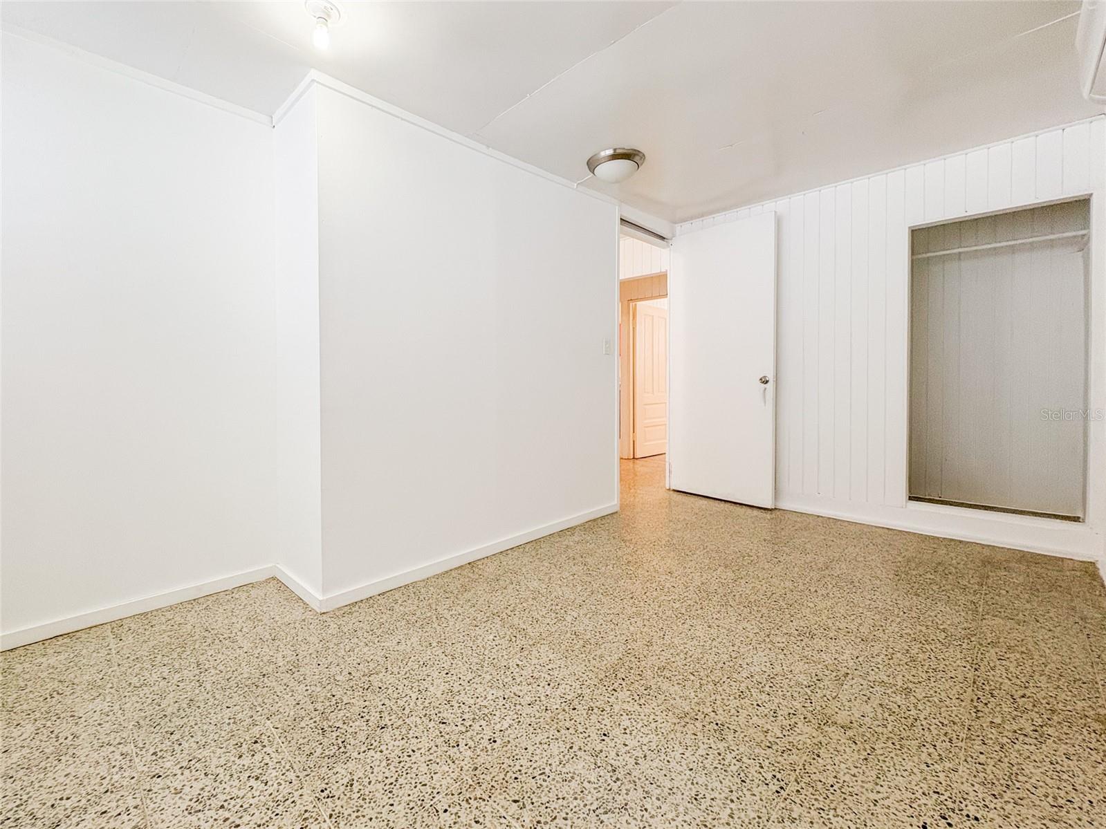 LAS MONJAS - Residential Lease