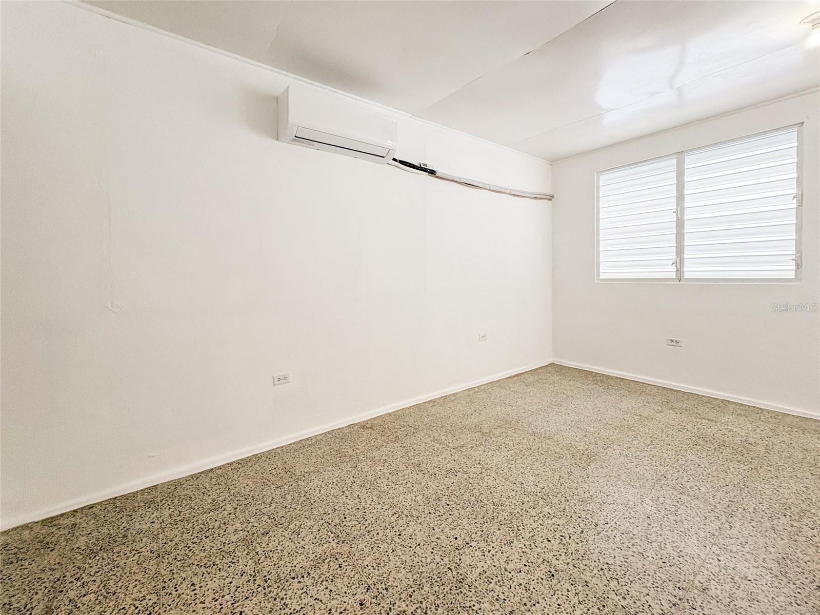 LAS MONJAS - Residential Lease