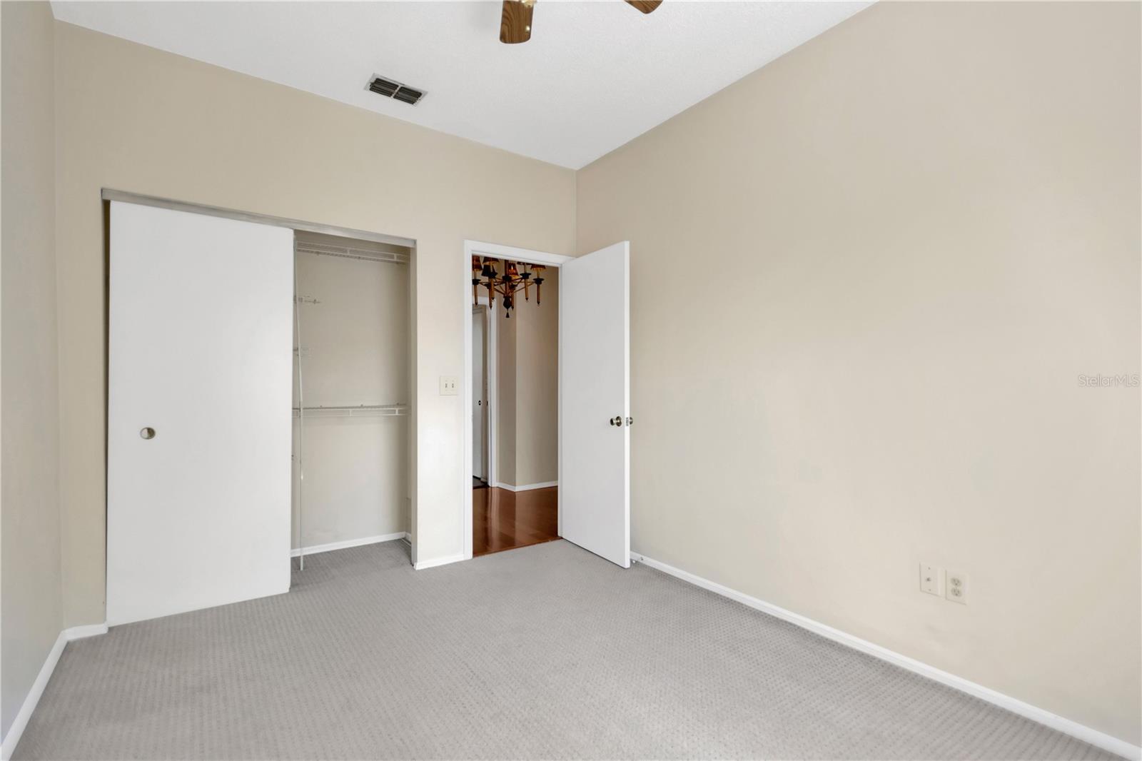 KINGSS COURT TWNHMS - Residential