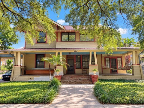 Photo of 804 S Newport Avenue, Tampa, FL 33606 (MLS # TB8557004)