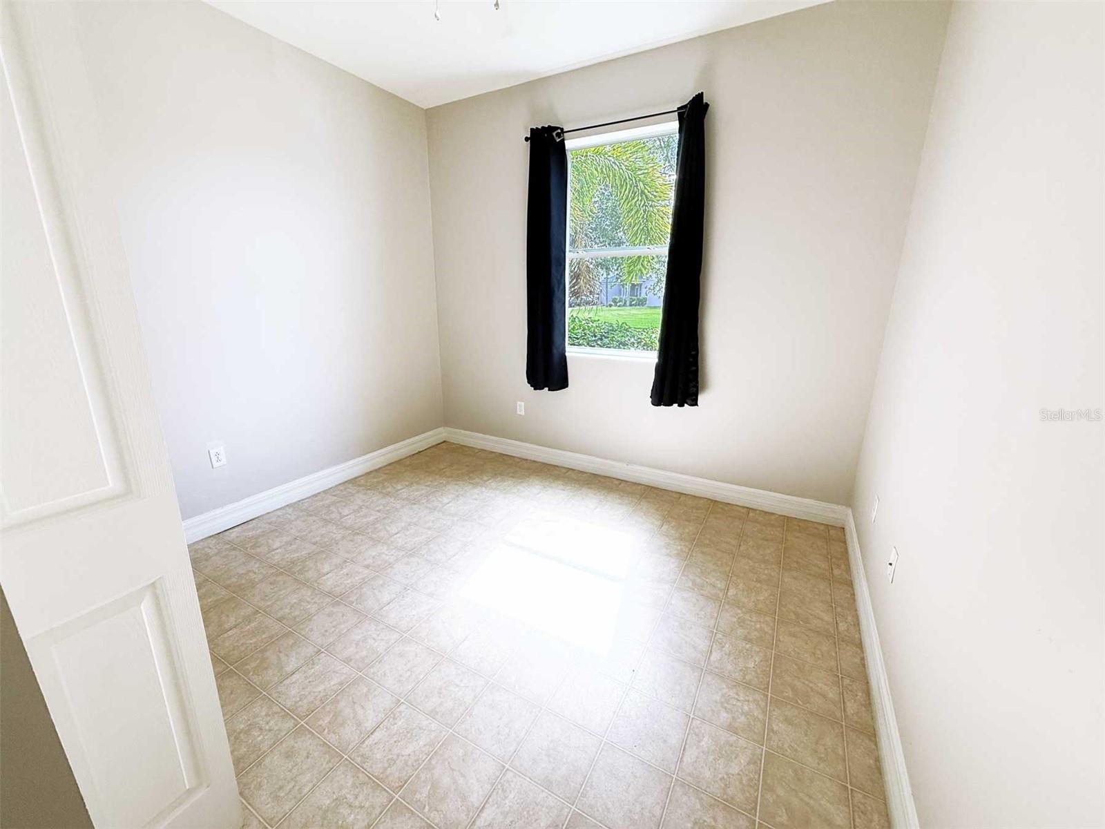 1208 SAWGRASS POINTE DRIVE