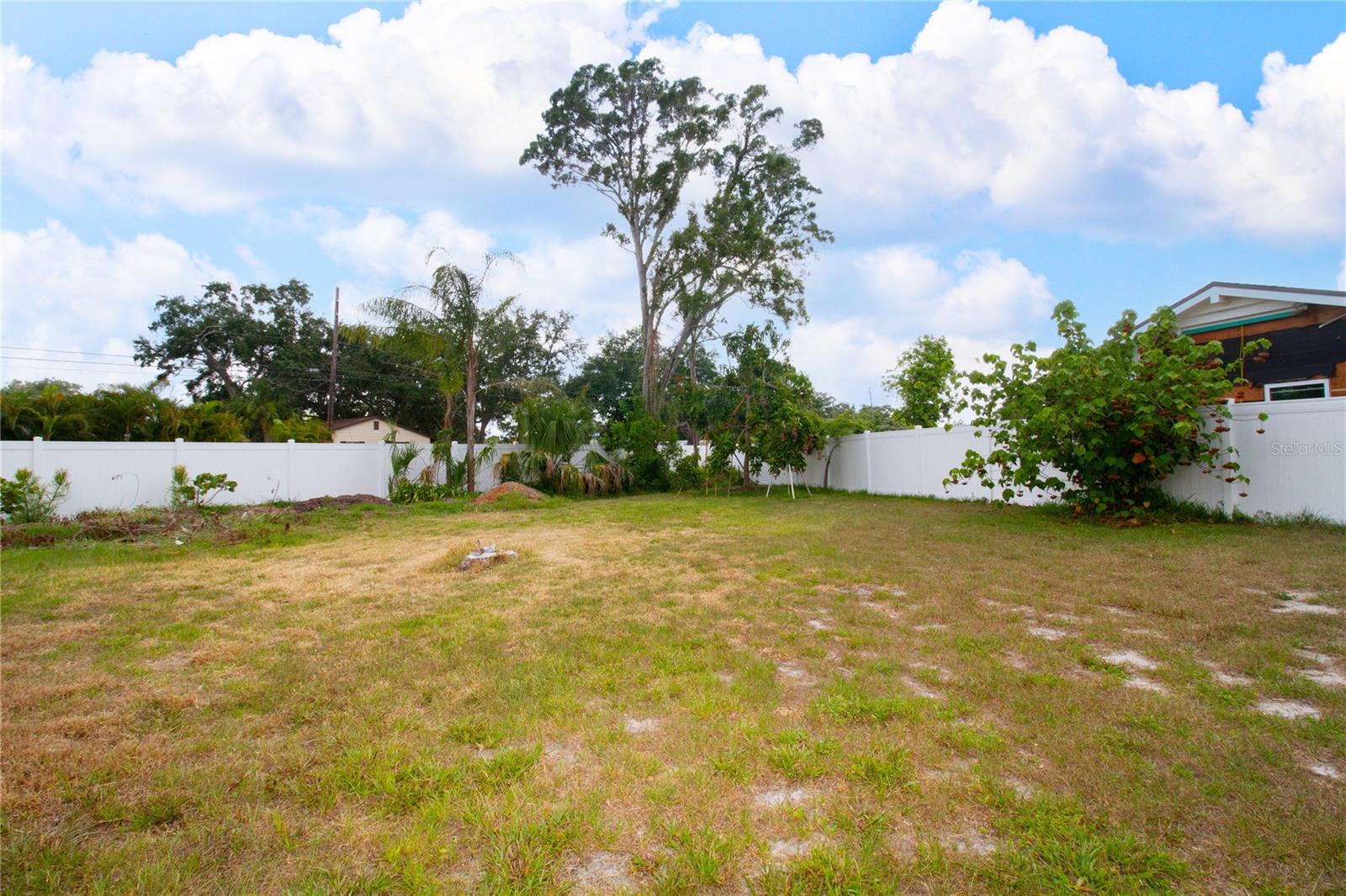 PINELAND AVENUE