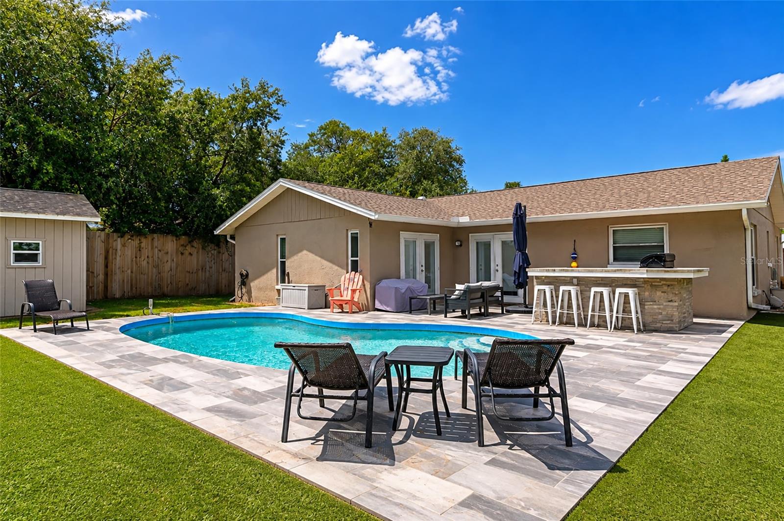 2861 INDIANWOOD DRIVE